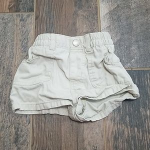 Wonderkids size 3T girl's khaki shorts